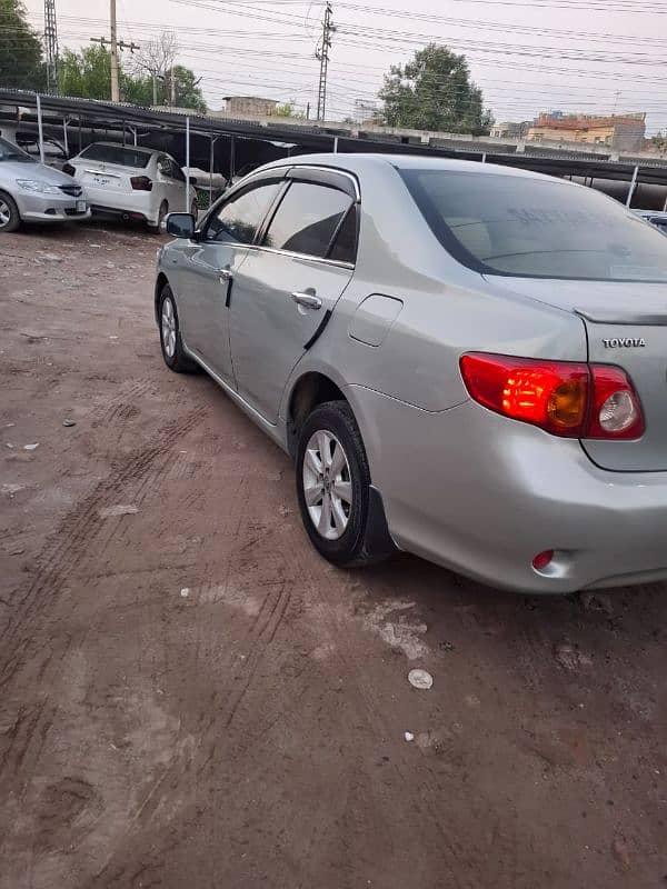 Toyota Corolla GLI 2011 4