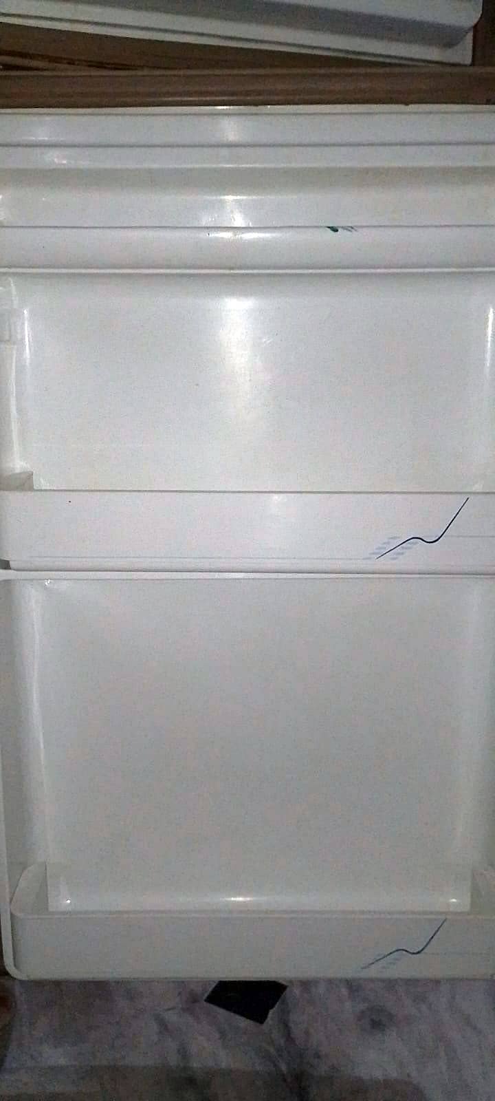 Dawlance Refrigerator, with Stabilizer and Choki 2