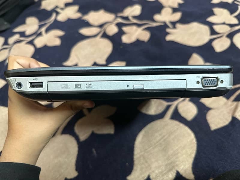 Dell latitude generation 2 core i5 4gb 3