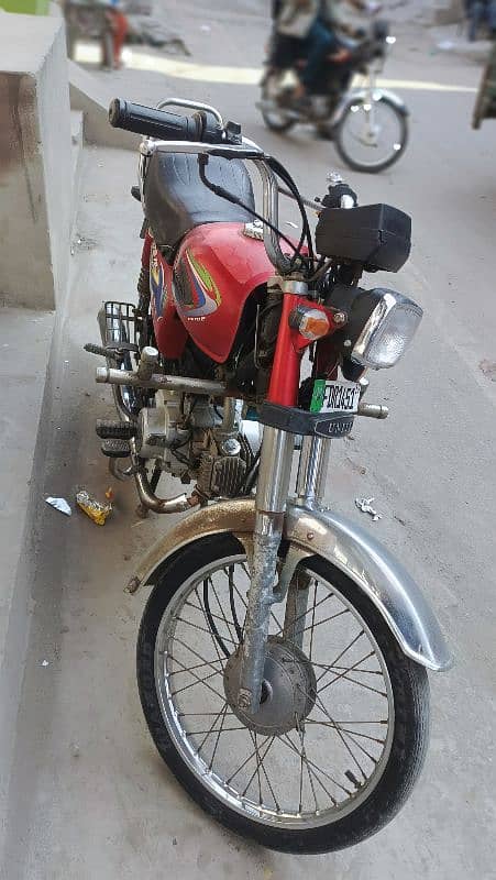 bohat hi achi bike ha 2