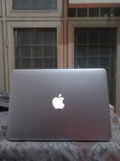 MACBOOK PRO EARLY 2013 13 INCHES