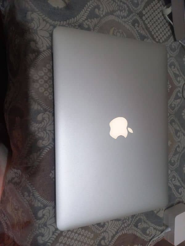 MACBOOK PRO EARLY 2013 13 INCHES 1