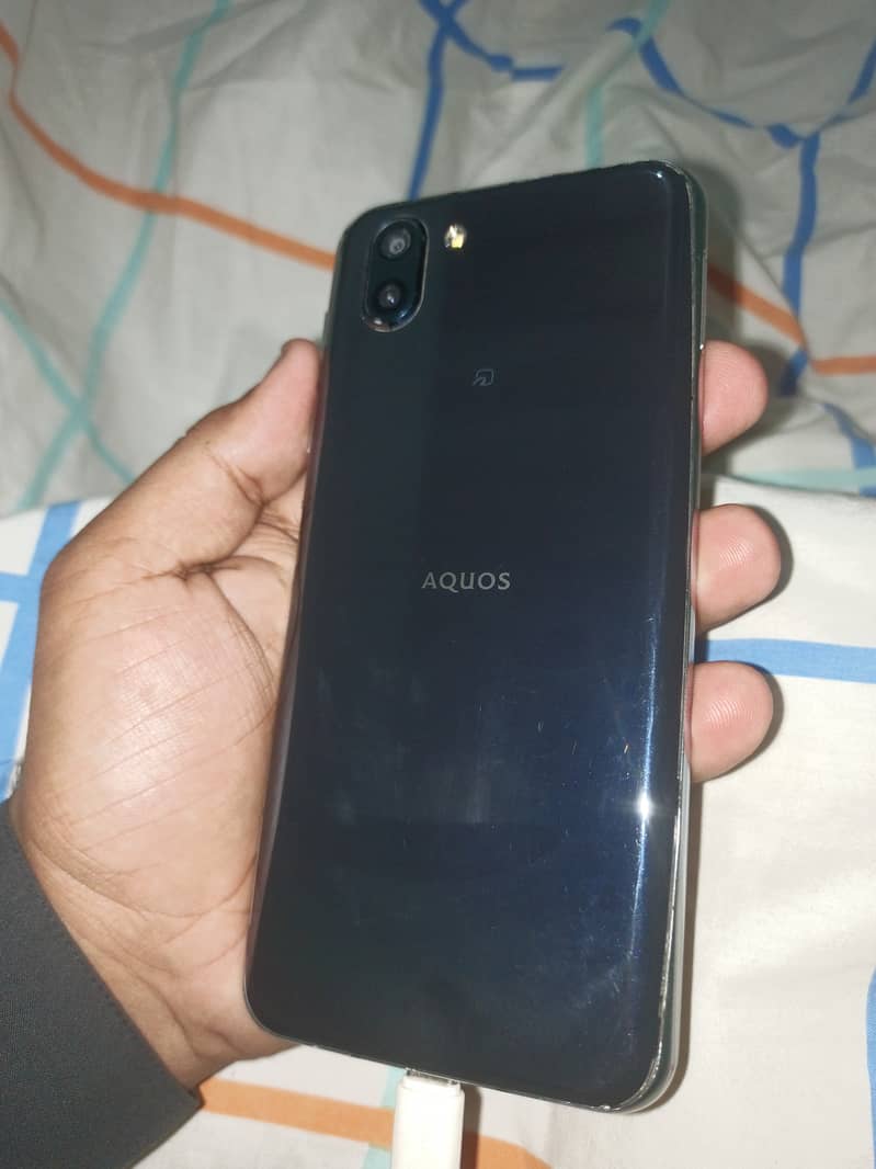 Aquos r2 non pta 1