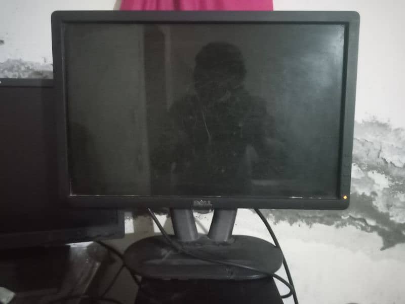 hp LCD fore sale urgent 6