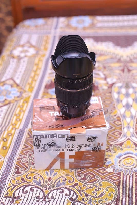 Tamron 28/75mm F/2.8 Canon. 0