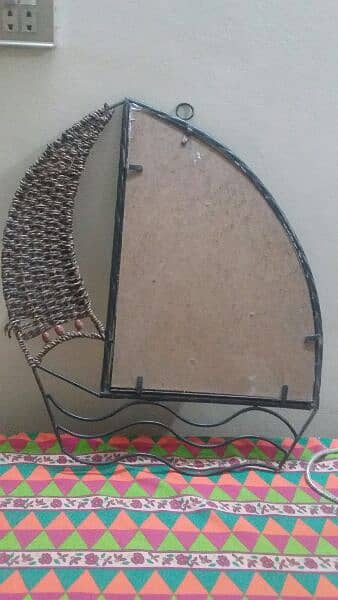 antique style mirror 0