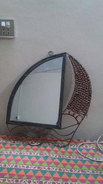 antique style mirror 2