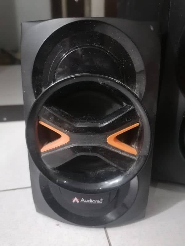 woofer for sale Audionic 1