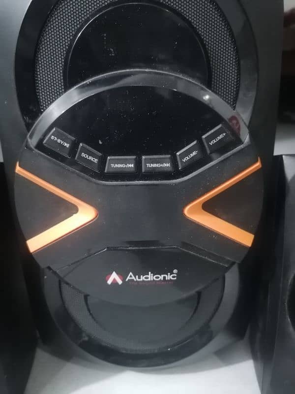 woofer for sale Audionic 2