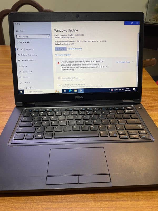 Dell Latitude 5480 i5 6th generation 8/256 4