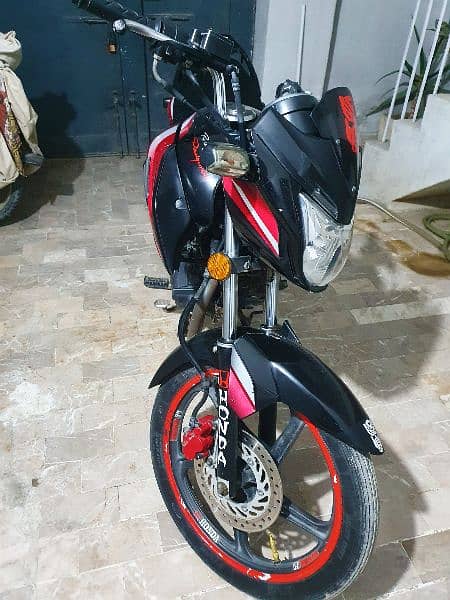 CB150F Good Condition Reg 7Dec2017 0