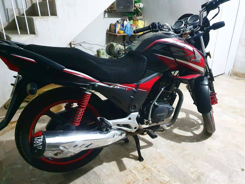 CB150F Good Condition Reg 7Dec2017 1