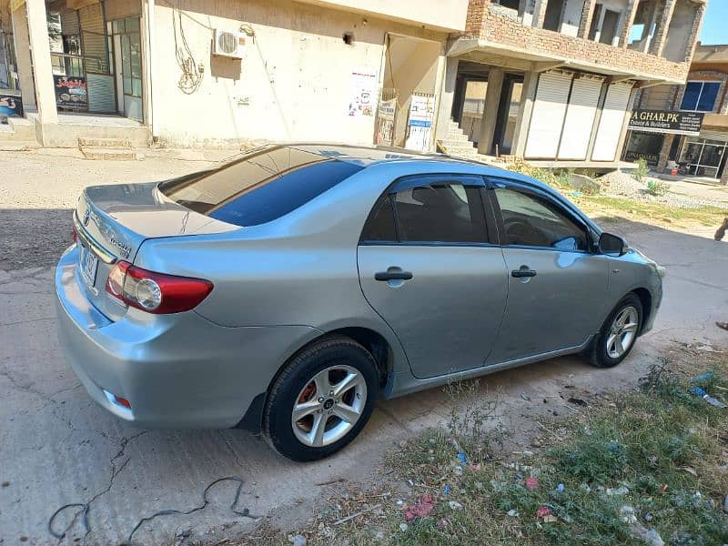 Toyota Corolla GLI 2013 8