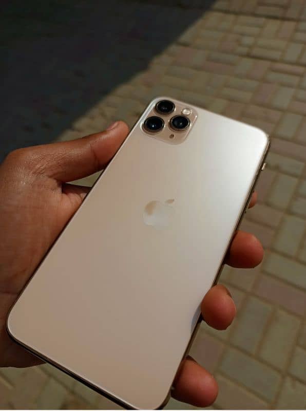 iPhone 11 pro max exchange possible non/pta 256gb memry face id off 5