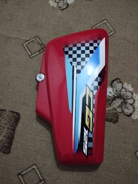 Honda 125 2024 model jeniun fuel tank 5