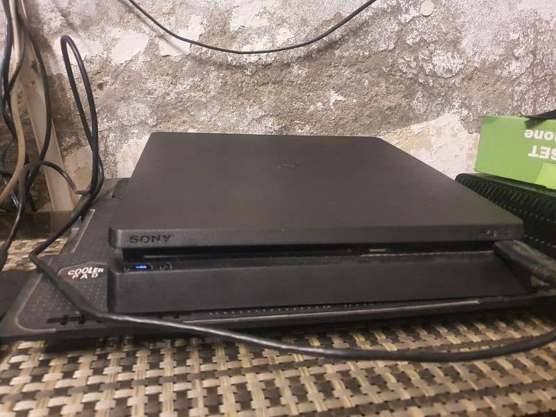 ps4 used 500 gb 10 9 condition with box 2