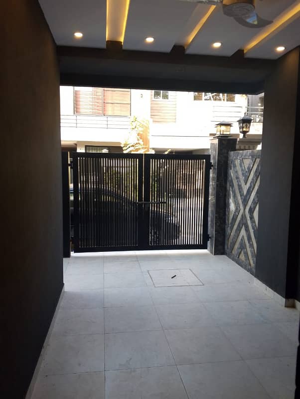 5 Marla House For Sale In Paragon City Lahore 9