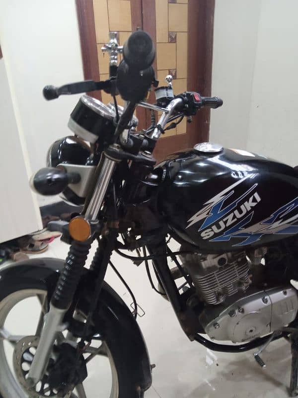 Suzuki GS 150 4