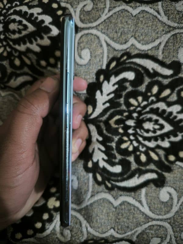 vivo s1 dabba ar mobile available PTA approved 10/10. condition 2