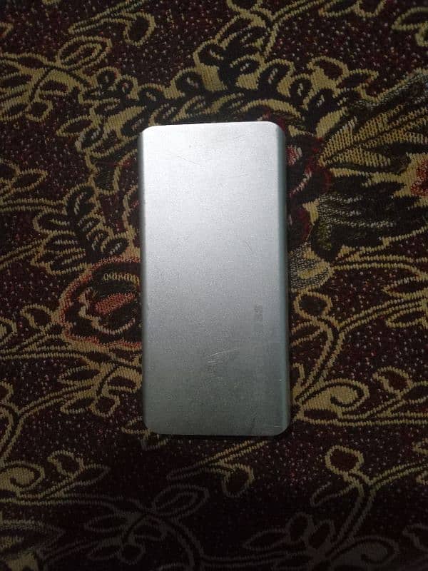 power bank 10000mh new condition 15 din used 3