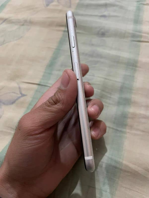 iphone SE 2nd generation non pta/jv for sale in hyderabad 3