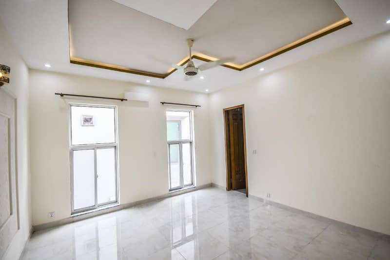 1 Kanal Modern Design Low Price LIKE A Brand New Luxury Palace for RENT 45