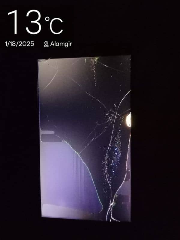 LG mobile pannel damage 2