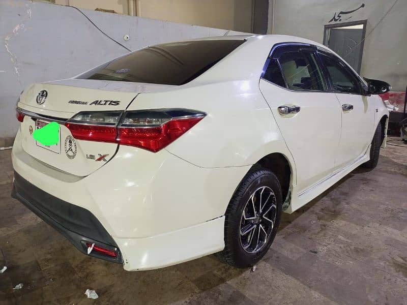 Toyota Corolla GLI 2016 1