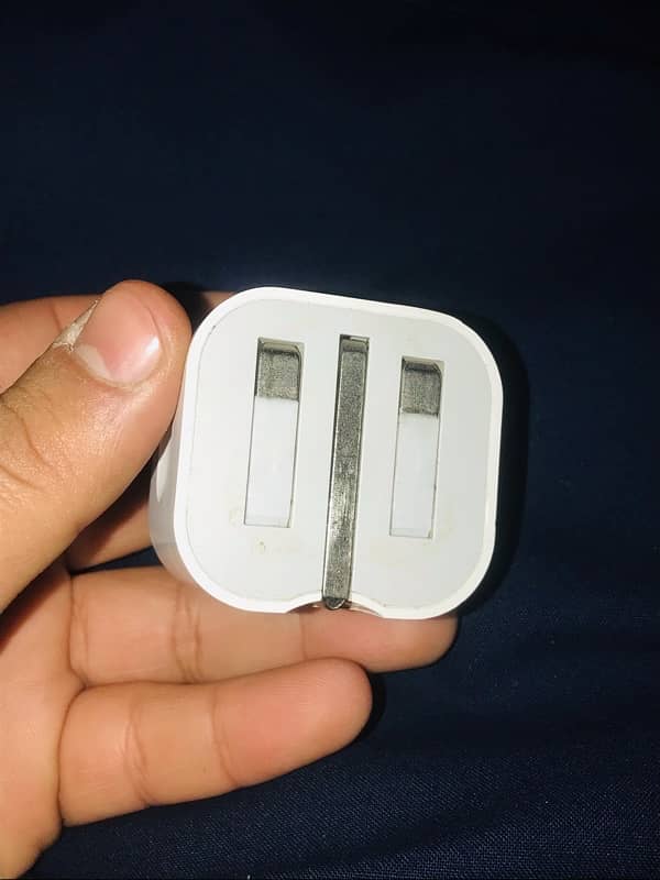 Iphone original charger 4