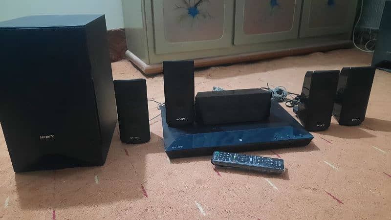 Sony 5.1 Home Theatre BDV-E3100 Bluray Bluetooth 0