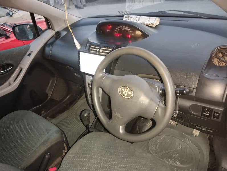 Toyota Vitz 2006 1300cc genuine ,2012 import,2014 registered 1