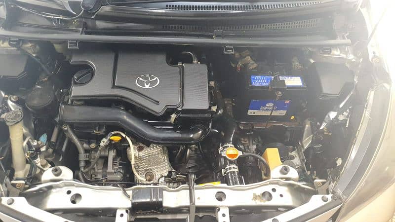 Toyota Vitz 2016 19