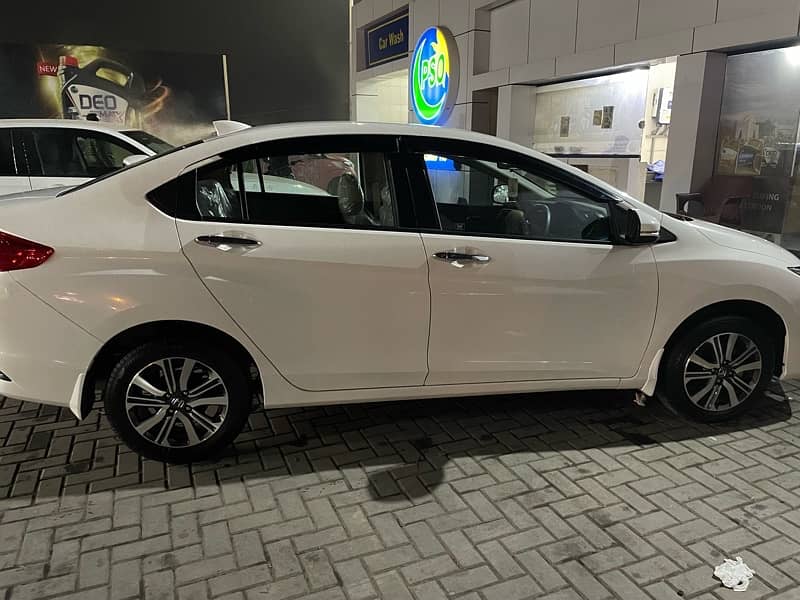 Honda City 1.5 Aspire 2024 4