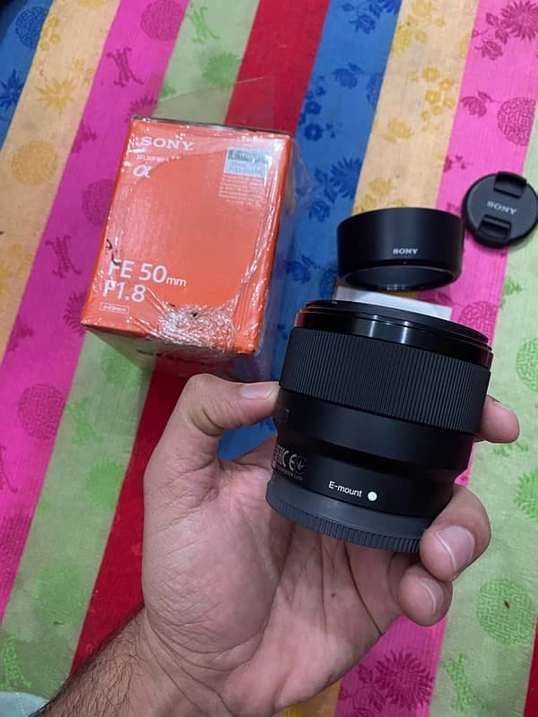 Sony FE 50mm 1.8 full frame Lens O3l7.4OO47O7 7