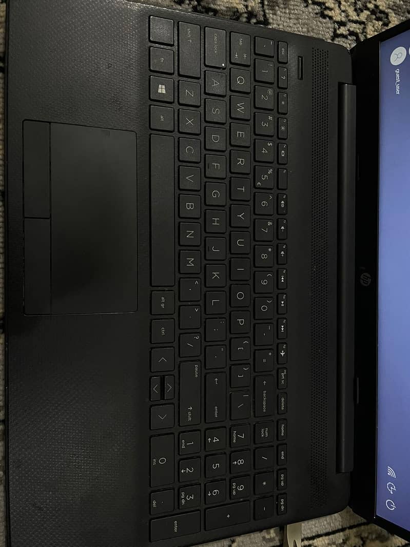 HP Laptop 15-dw3xxx 2