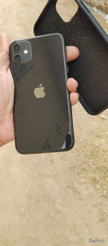 iPhone11 64GB non PTA totally geniune with chrger 3