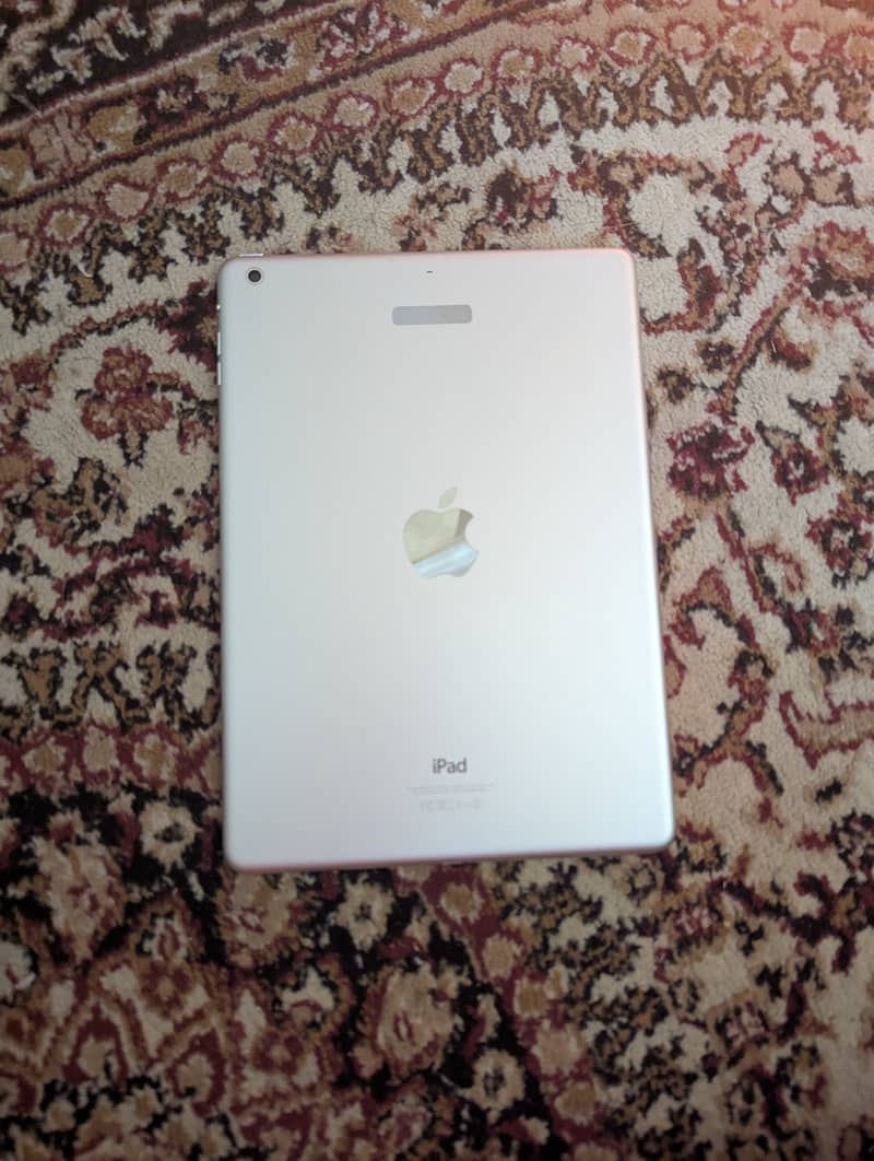 Ipad air 1 64 gb LLA model unique piece/best condition 0