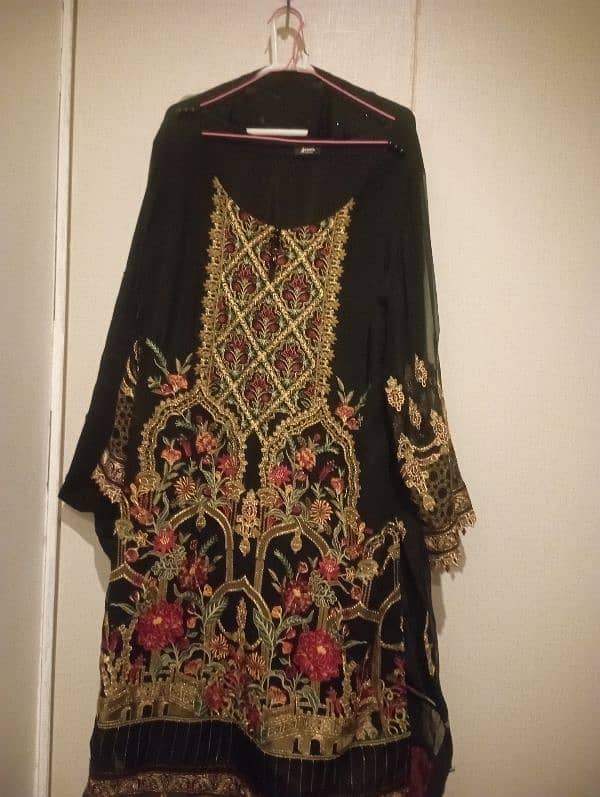 Jazmin custom shirt (qameez) in black colour. SIZE 16 or XL 0