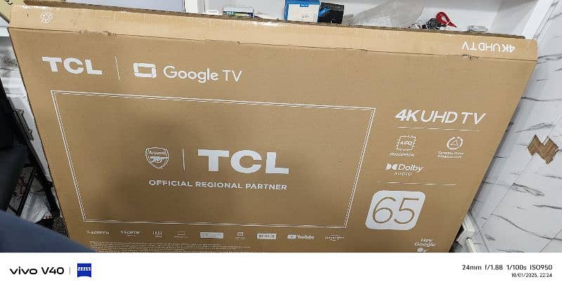 tcl 65v6B box pack 0