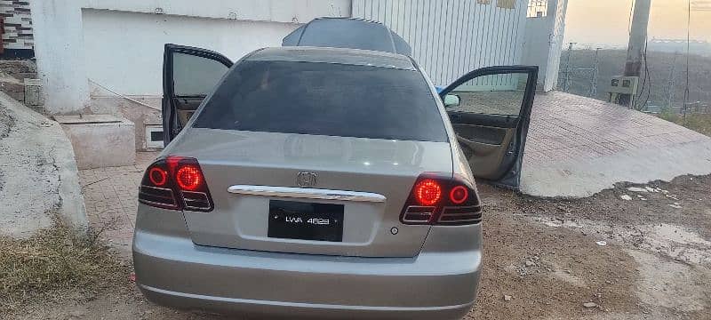 Honda Civic EXi 2005 1