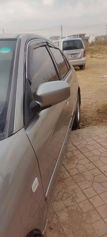 Honda Civic EXi 2005 11