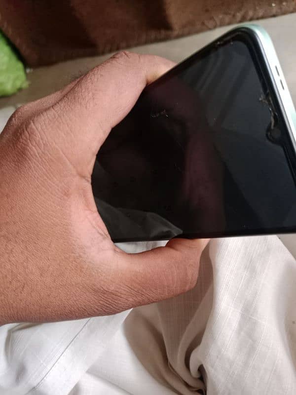 Redmi ax3 box ha charge nhi ha 10.10 condition ha 6