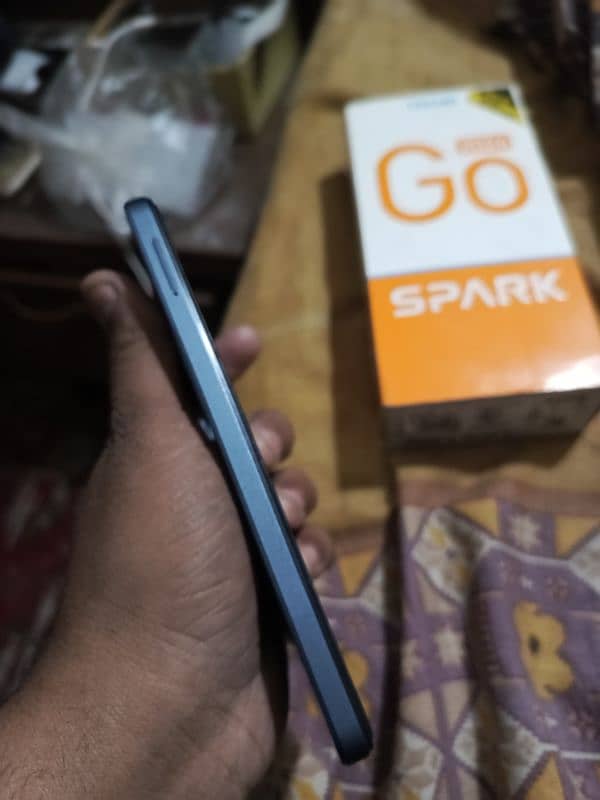 Tecno spark Go 2024 4/64 only box 1