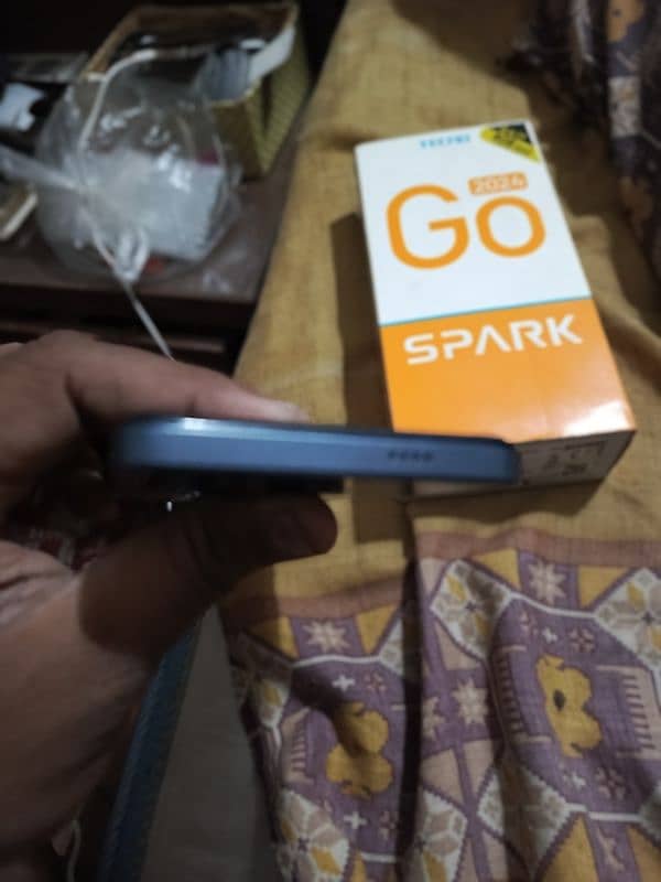 Tecno spark Go 2024 4/64 only box 2