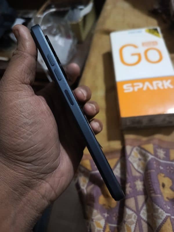 Tecno spark Go 2024 4/64 only box 3