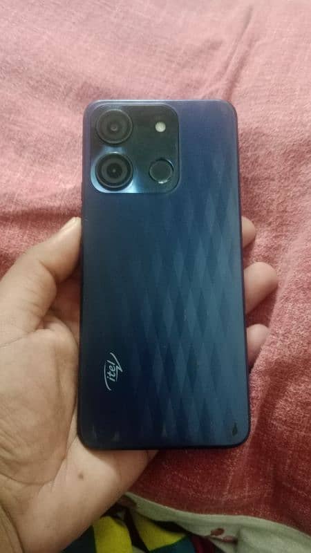 itel a60s 4/128 1