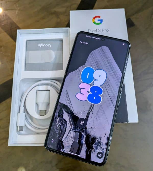 Google Pixel 8 Pro Just Box Open 7