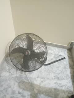 Used Bracket Fan for Sale