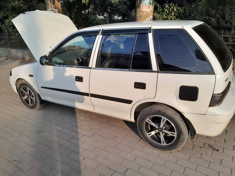 Suzuki Cultus VXR 2014 contact details. 03284031730 5