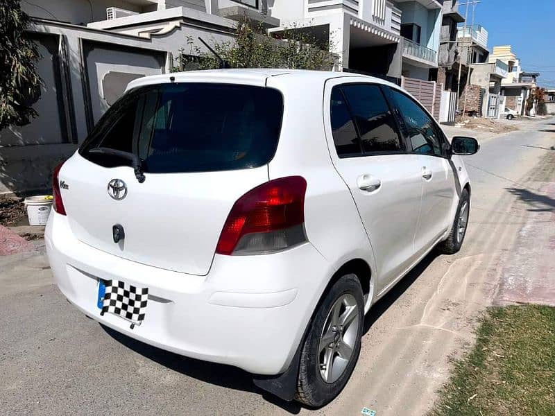 Toyota Vitz F 1.3 1300cc 2013 import 4